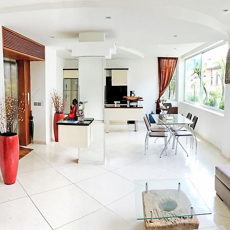 Flora Apartment Bali Seminyak Exteriör bild