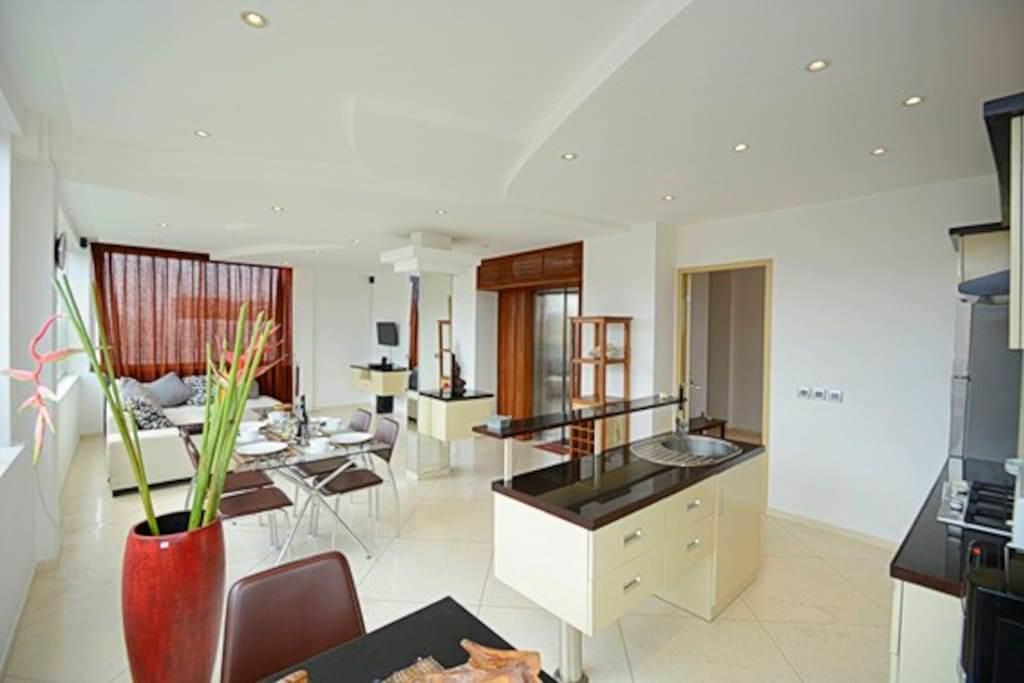 Flora Apartment Bali Seminyak Exteriör bild