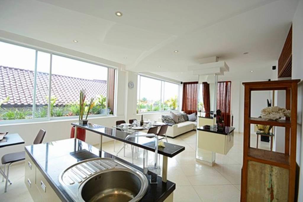 Flora Apartment Bali Seminyak Exteriör bild